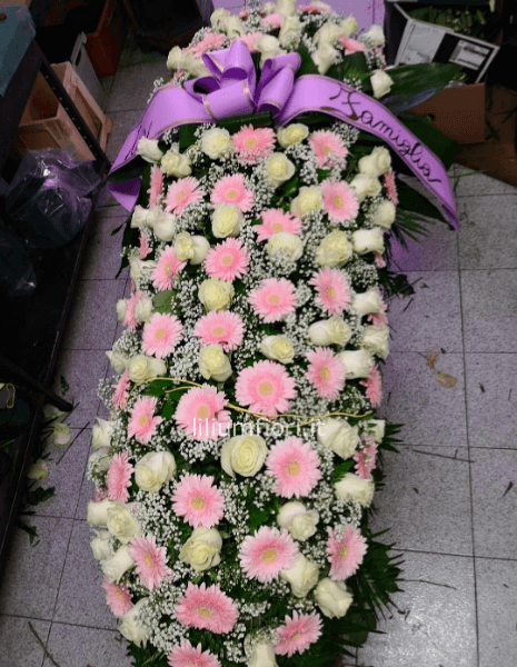 Copricassa funebre standard con fiori e tonalità da concordare